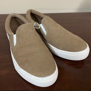 Brand new American Eagle corduroy slip on shoes